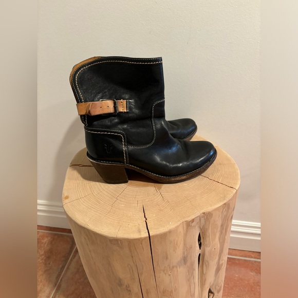 Frye boots - Picture 5 of 9